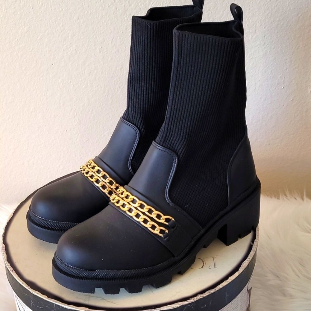 Black sock chain Boots